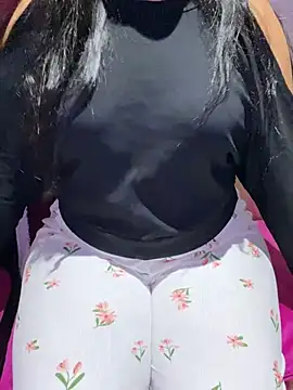 Lina Velvet  online show from 01-31-26, 07:12