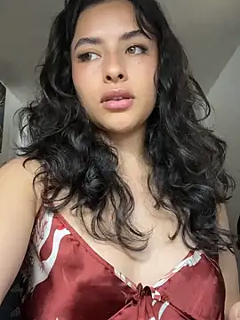 Snapshot of auroramooon chatting on 02-26-26, 12:27 auroramooon online show from 02-26-26, 12:27