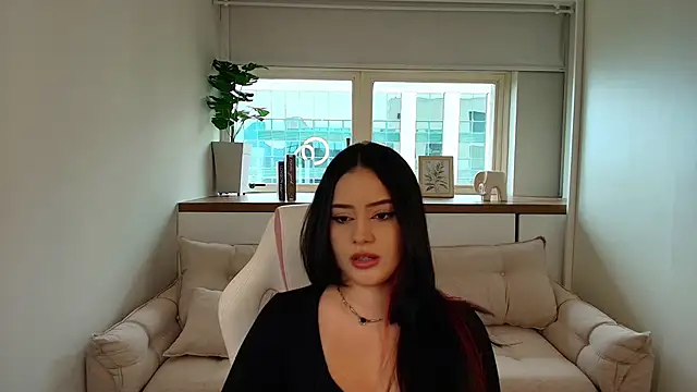 Larissa Baby online show from 01-19-26, 11:25