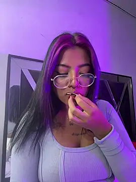 queen of you heart online show from 03-11-26, 09:53