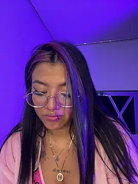 queen of you heart online show from 04-13-26, 11:42