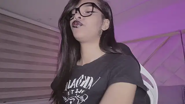 Snapshot of mia_gatesvg chatting on 02-11-26, 02:55 mia gatesvg online show from 02-11-26, 02:55