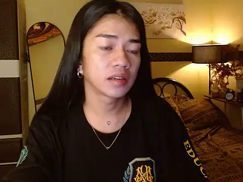 EnviousMaddie online show from 04-23-26, 05:47