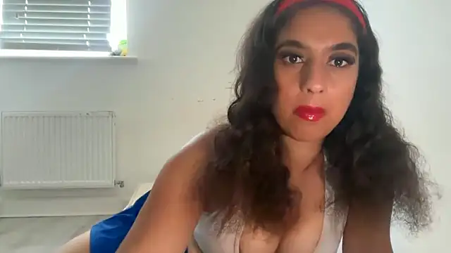 Snapshot of fayfay21@xh chatting on 06-14-26, 04:30 fayfay21xh online show from 06-14-26, 04:30