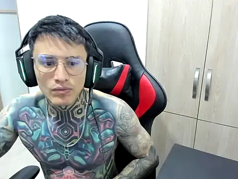 Chrissblack online show from 02-12-26, 03:50