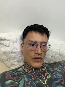 Chrissblack online show from 03-12-26, 03:56