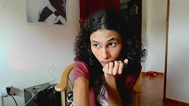 Snapshot of DeusGoth chatting on 05-16-26, 07:35 DeusGoth online show from 05-16-26, 07:35