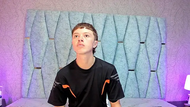 Genesis And Jack  online show from 01-10-26, 03:02