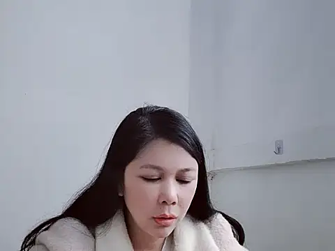 Snapshot of Viola-666 chatting on 01-13-26, 05:22 Viola-666 online show from 01-13-26, 05:22