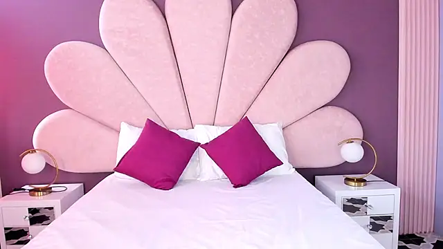 LolaGray   online show from 02-20-26, 02:52