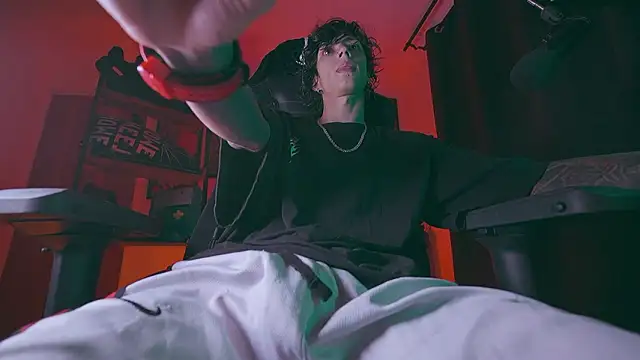 Olliver   y online show from 03-31-26, 02:35