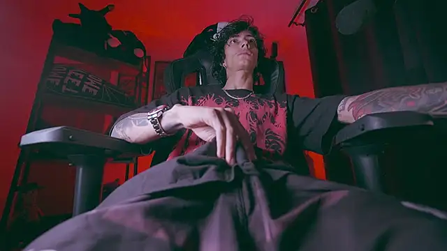 Olliver   y online show from 04-14-26, 02:49