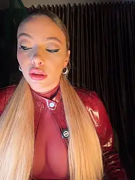 Snapshot of Ginevrafedez chatting on 07-22-26, 01:40 Ginevrafedez online show from 07-22-26, 01:40