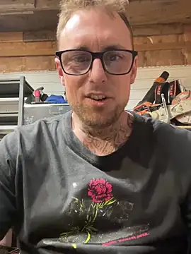 Snapshot of WIDBIGWHITECOCK chatting on 02-18-26, 05:38 WIDBIGWHITECOCK online show from 02-18-26, 05:38