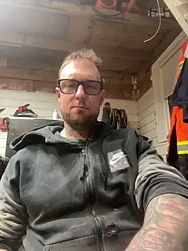 Snapshot of WIDBIGWHITECOCK chatting on 02-05-26, 05:14 WIDBIGWHITECOCK online show from 02-05-26, 05:14