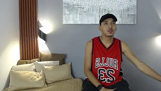 Julian Dark  online show from 02-14-26, 05:18