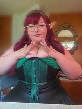 LunaLuxxx666 online show from 07-28-26, 09:36