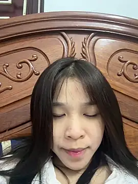 Lyli-122 online show from 04-24-26, 09:55