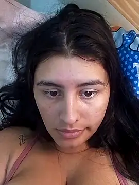 Snapshot of Tiffany06 chatting on 03-04-26, 04:20 Tiffany06 online show from 03-04-26, 04:20