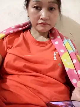 yumyum112 online show from 02-25-26, 01:22