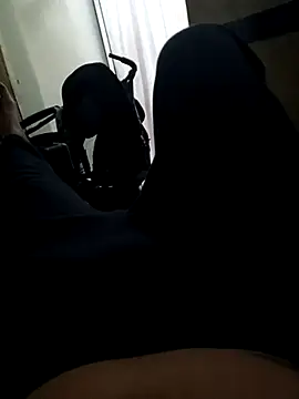 paladito01 online show from 04-10-26, 08:16