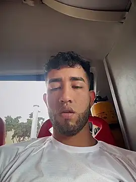 Snapshot of liam_bronw chatting on 04-30-26, 04:58 liam bronw online show from 04-30-26, 04:58