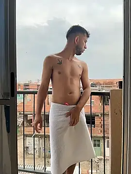 liam bronw online show from 03-05-26, 03:52