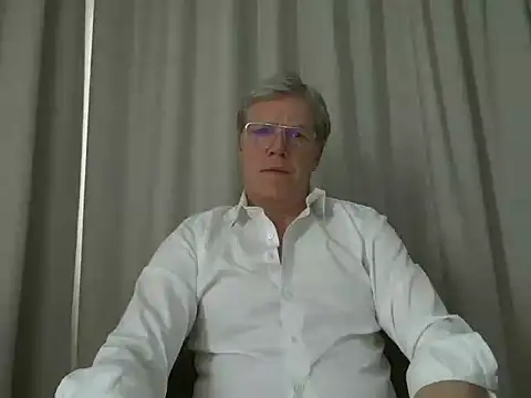 Snapshot of abibull chatting on 04-29-26, 07:23 abibull online show from 04-29-26, 07:23