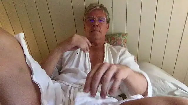 Snapshot of abibull chatting on 07-26-26, 07:15 abibull online show from 07-26-26, 07:15