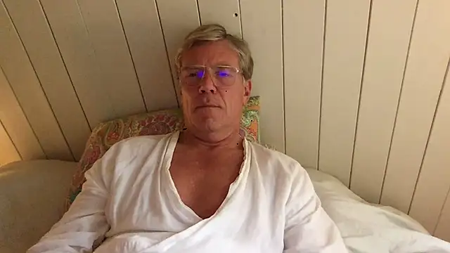 Snapshot of abibull chatting on 07-22-26, 12:40 abibull online show from 07-22-26, 12:40