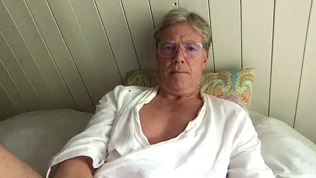 Snapshot of abibull chatting on 07-20-26, 10:11 abibull online show from 07-20-26, 10:11