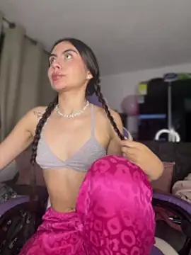 Stormi th online show from 04-19-26, 01:39