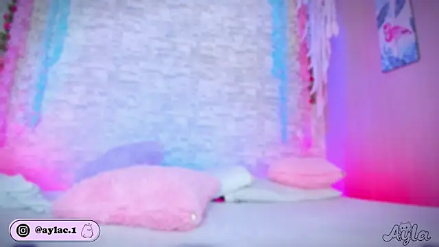 ayla lux online show from 03-30-26, 04:47