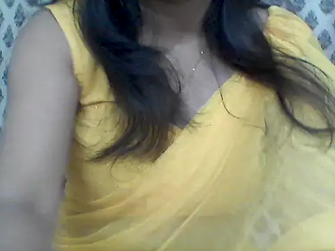 Snapshot of _Daisy chatting on 04-20-26, 06:42 Daisy online show from 04-20-26, 06:42