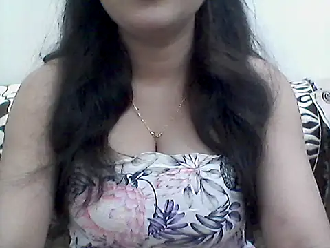 Snapshot of _Daisy chatting on 05-03-26, 10:09 Daisy online show from 05-03-26, 10:09