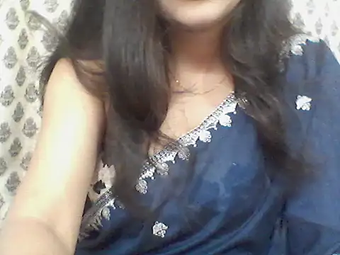 Snapshot of _Daisy chatting on 04-19-26, 06:43 Daisy online show from 04-19-26, 06:43