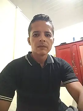 Snapshot of Gracho_25 chatting on 06-08-26, 11:38 Gracho 25 online show from 06-08-26, 11:38