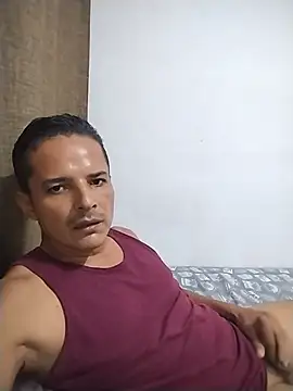 Snapshot of Gracho_25 chatting on 08-02-26, 04:11 Gracho 25 online show from 08-02-26, 04:11