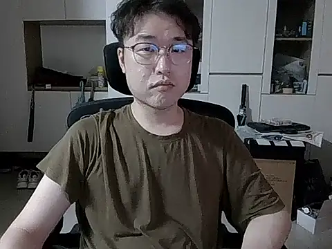 W0Ijn online show from 06-23-26, 09:18