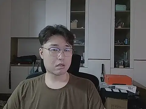 W0Ijn online show from 05-25-26, 07:07
