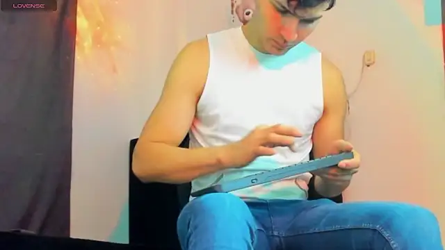 camilo model online show from 03-29-26, 04:41