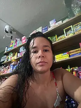 Snapshot of lannabellx chatting on 05-08-26, 10:57 lannabellx online show from 05-08-26, 10:57