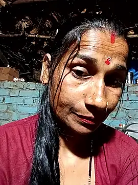 Snapshot of Hot_bhi38 chatting on 05-14-26, 08:39 Hot bhi38 online show from 05-14-26, 08:39