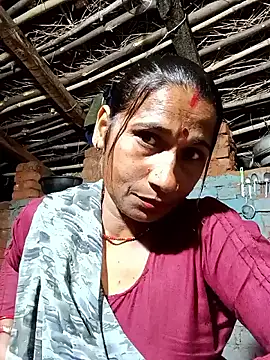 Snapshot of Hot_bhi38 chatting on 06-19-26, 08:03 Hot bhi38 online show from 06-19-26, 08:03