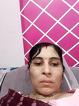 Snapshot of Hot_ree85 chatting on 03-01-26, 07:30 Hot ree85 online show from 03-01-26, 07:30