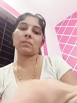 Hot ree85 online show from 06-04-26, 08:30