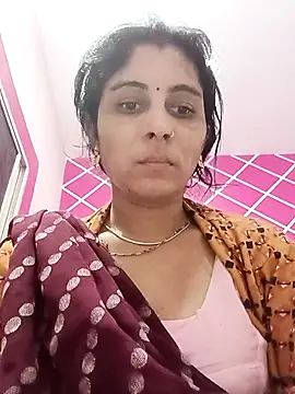 Snapshot of Hot_ree85 chatting on 02-22-26, 04:26 Hot ree85 online show from 02-22-26, 04:26