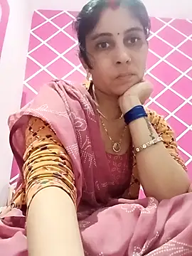 Snapshot of Hot_ree85 chatting on 02-24-26, 06:58 Hot ree85 online show from 02-24-26, 06:58