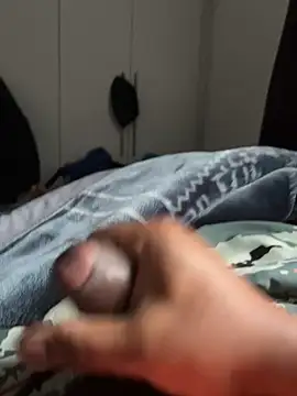 Snapshot of sexysmithbaby chatting on 01-11-26, 12:23 sexysmithbaby online show from 01-11-26, 12:23