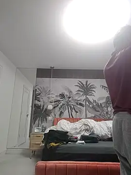 suddzz online show from 10-27-25, 04:08